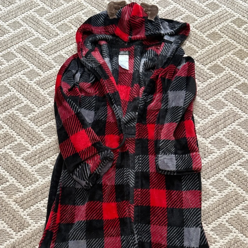 Cuddl Duds  youth Red and Black Plaid Fleece Hooded Robe